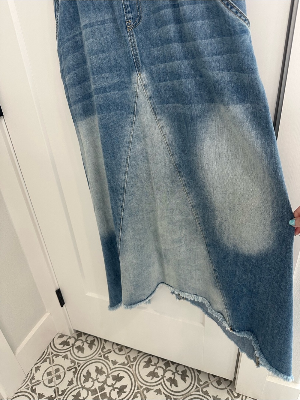 Classic Washed Denim Maxi Overall Dress - Blue - Picture 4 of 4